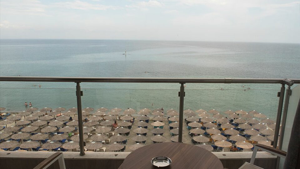 Mistral Seaside